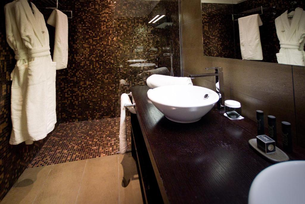Le Daya Hotel & Spa - Boutique Hotel Рокбрюн-сюр-Аржан Стая снимка