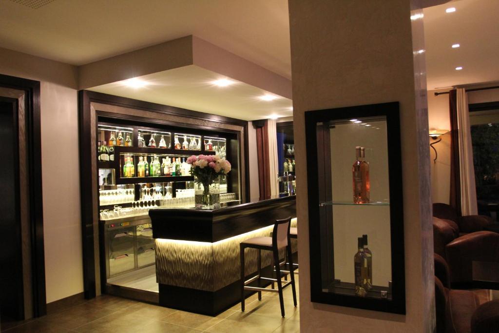 Le Daya Hotel & Spa - Boutique Hotel Рокбрюн-сюр-Аржан Екстериор снимка