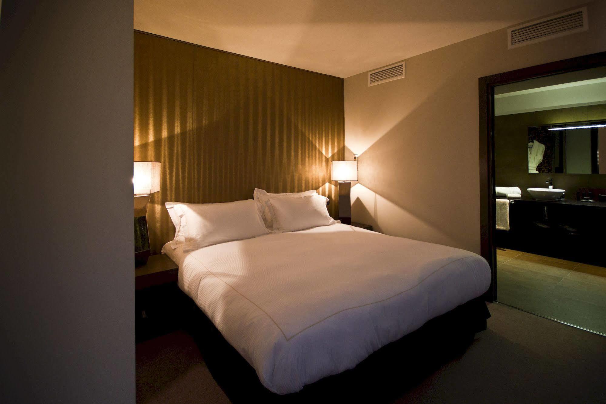 Le Daya Hotel & Spa - Boutique Hotel Рокбрюн-сюр-Аржан Екстериор снимка